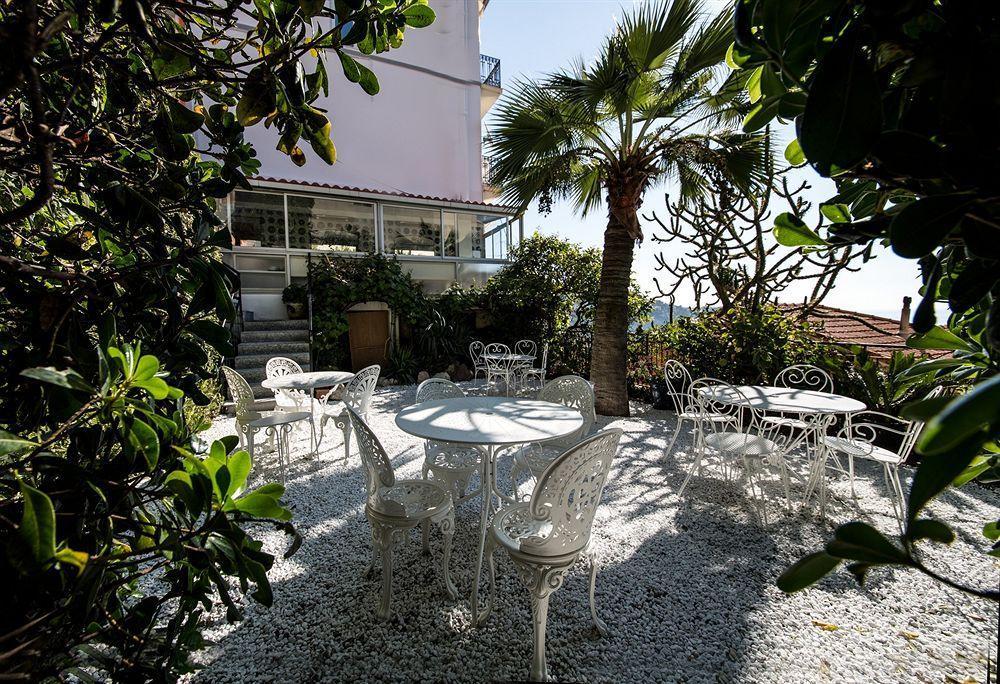 Hotel De Charme Regency Roquebrune-Cap-Martin Exteriér fotografie